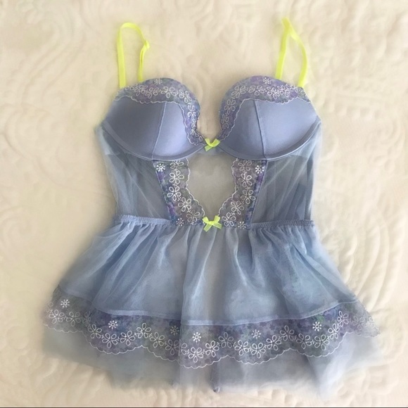 SOLD❌Victoria’s Secret Lace and Tulle padded Bra Babydoll Style Lingerie Top 34B - Picture 2 of 2